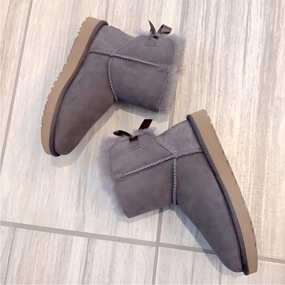 *NEW* Ugg Bailey Bow ll - Picture 8 of 14